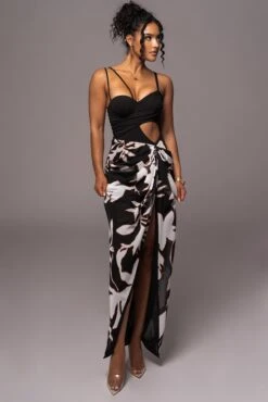 White Floral Endless Oasis Skirt Set