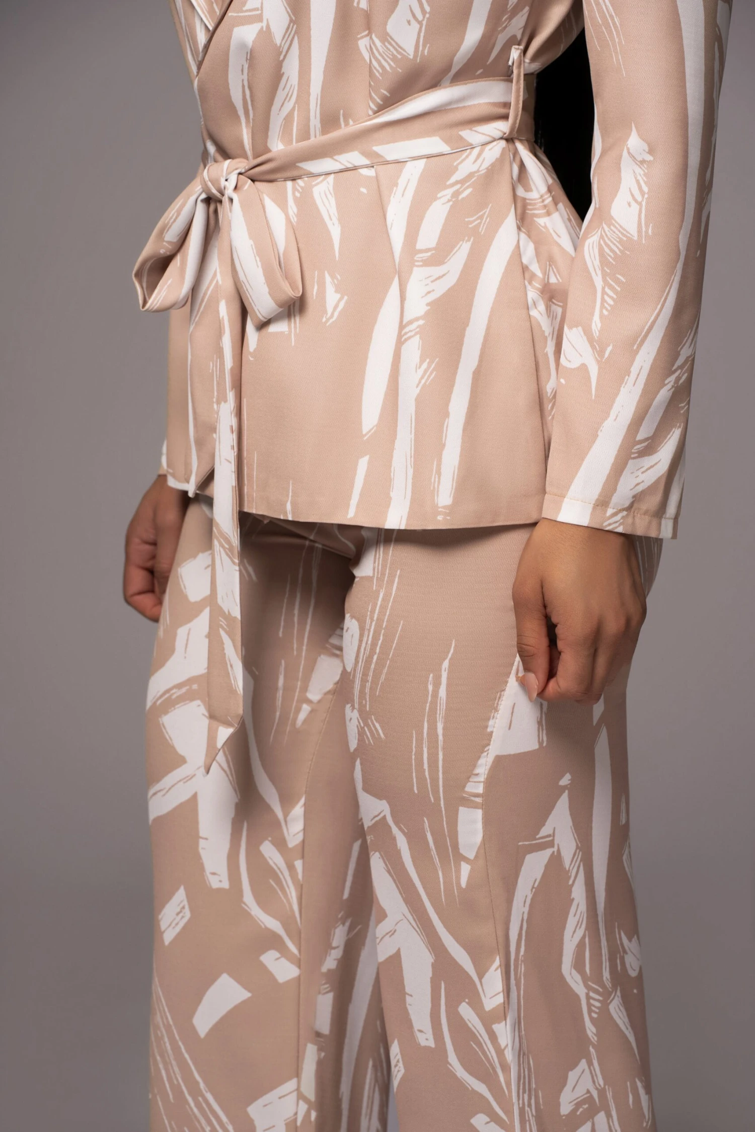 Beige Frida Print Pant Set - Image 4