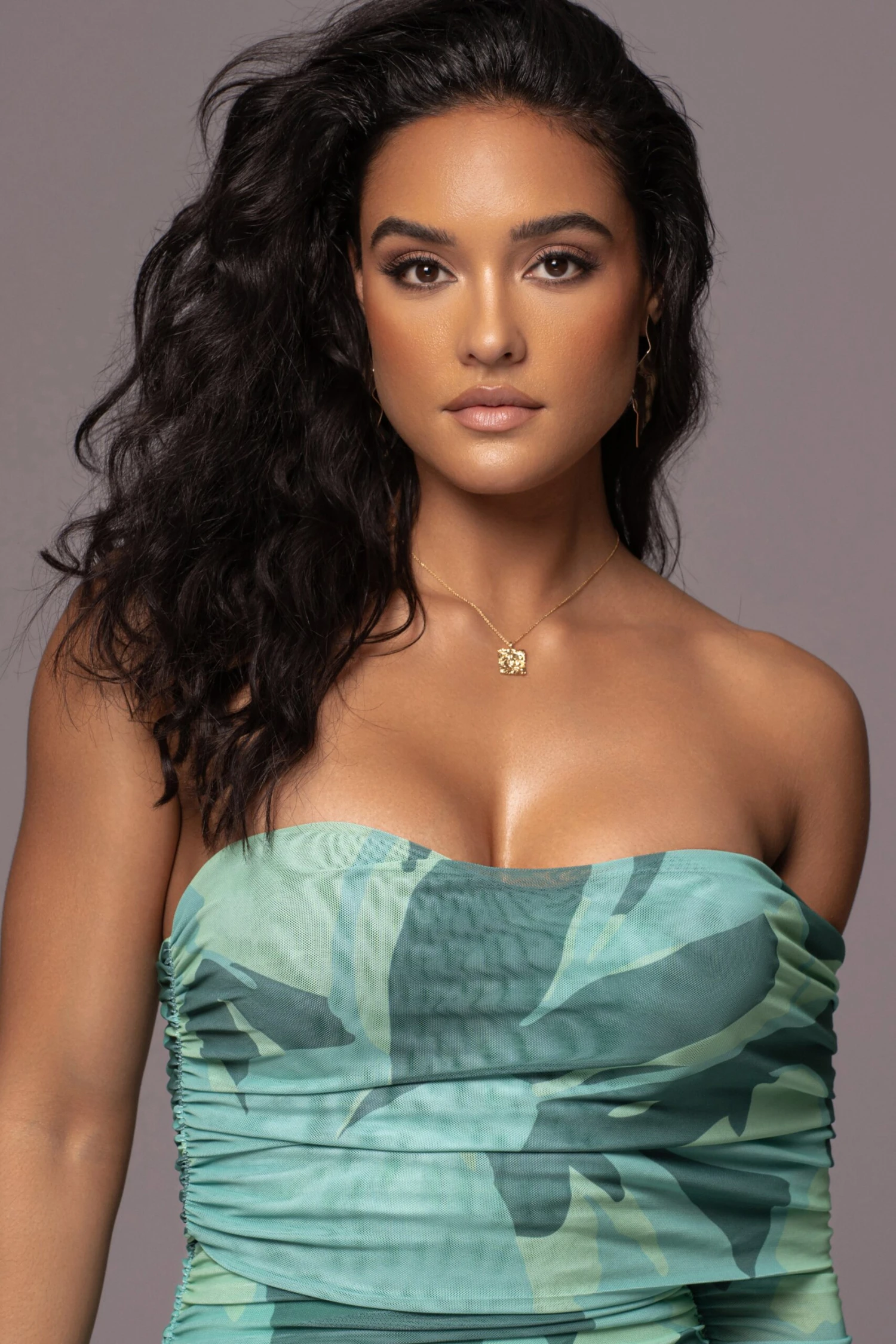 Green Capri Ruched Dress - Image 4